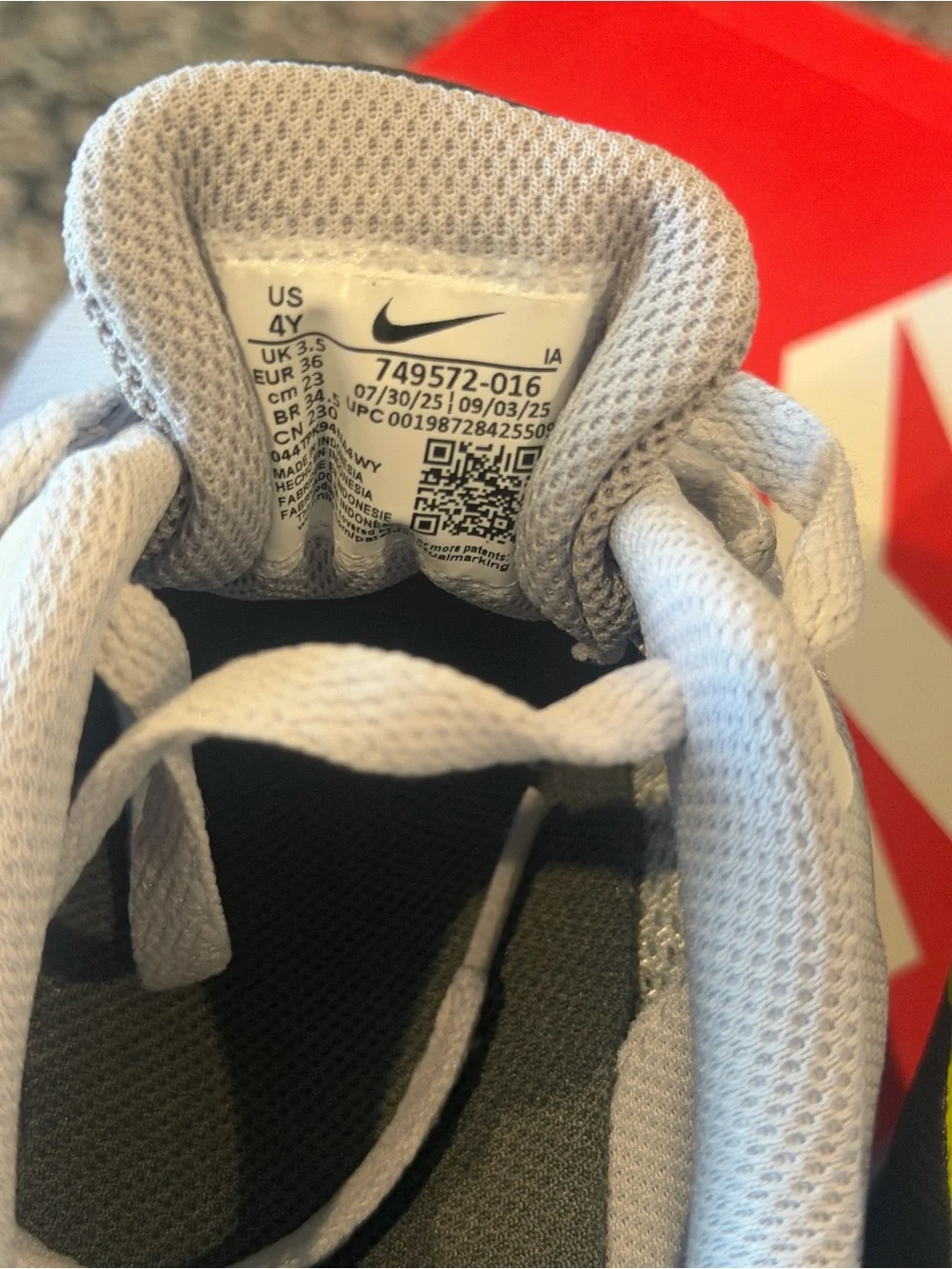 Nike lightweight breathable